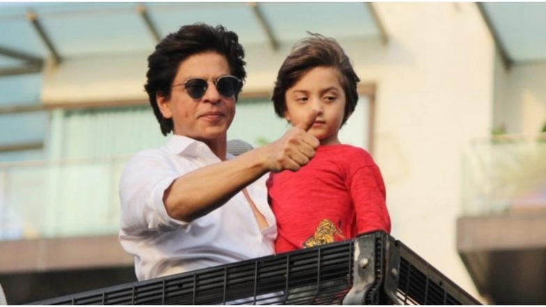 Shah Rukh Khan Believes 'Dilli' Celebrates the Best Diwali, Wants to Take AbRam to See the Celebration in the Capital