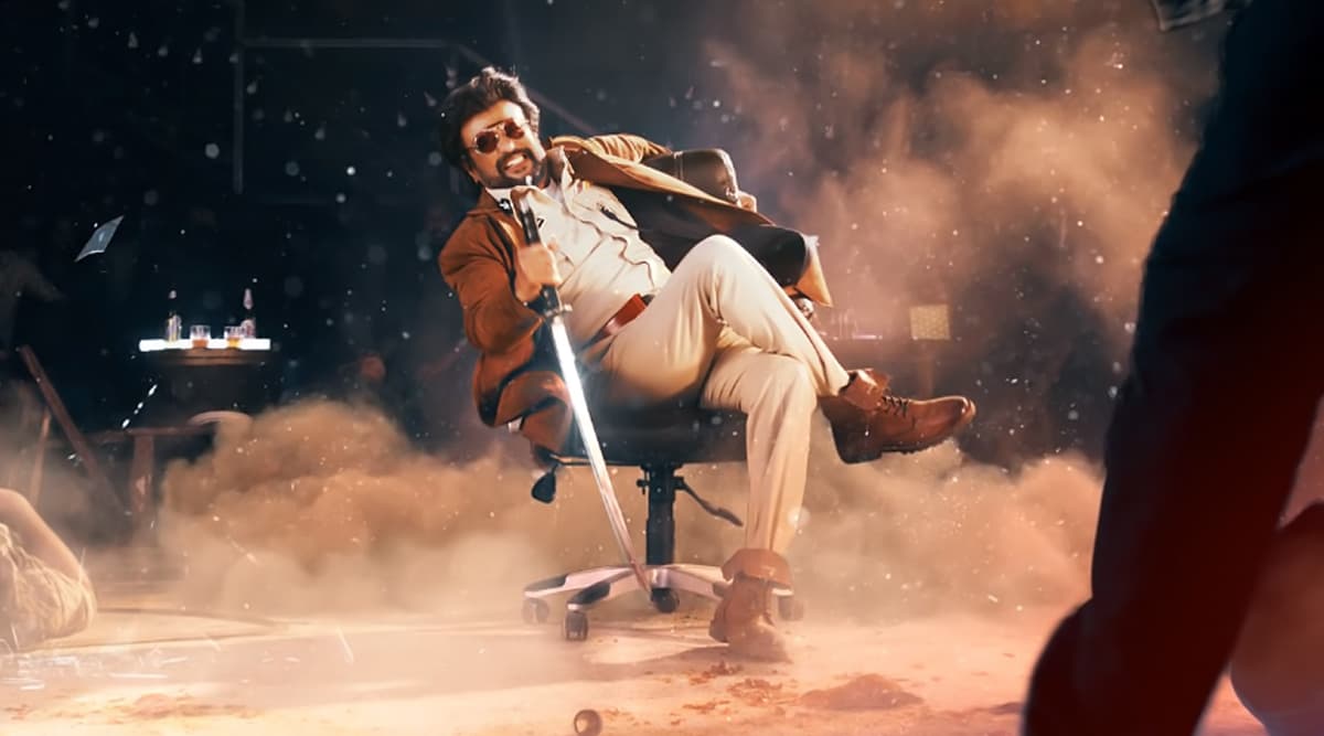 Darbar Motion Poster: Rajinikanth’s Cop Avatar Is the Perfect Pongal Treat for All His Fans (Watch Video) Darbar Motion Poster: Rajinikanth’s Cop Avatar Is the Perfect Pongal Treat for All His Fans (Watch Video)