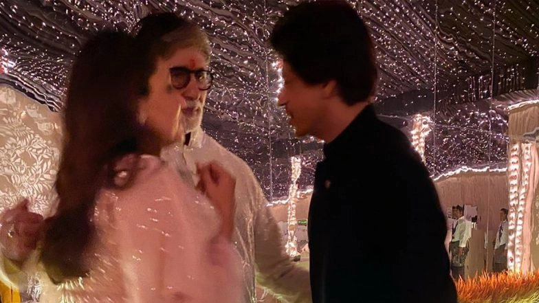 Amitabh Bachchan Shares a Precious Picture with Shah Rukh Khan and Gauri Khan from his Diwali Bash This Year (View Pic)