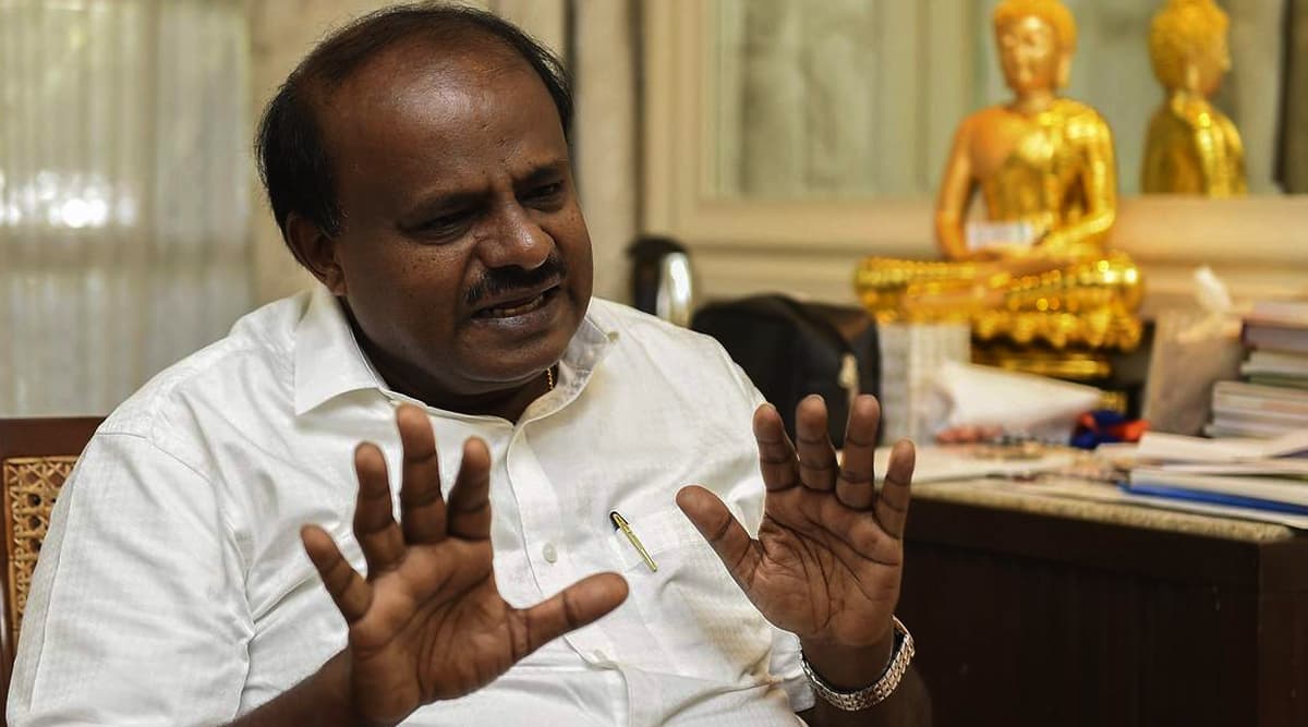 HD Kumaraswamy Gets Emotional While Campaigning For Upcoming Bypolls in Karnataka HD Kumaraswamy Gets Emotional While Campaigning For Upcoming Bypolls in Karnataka