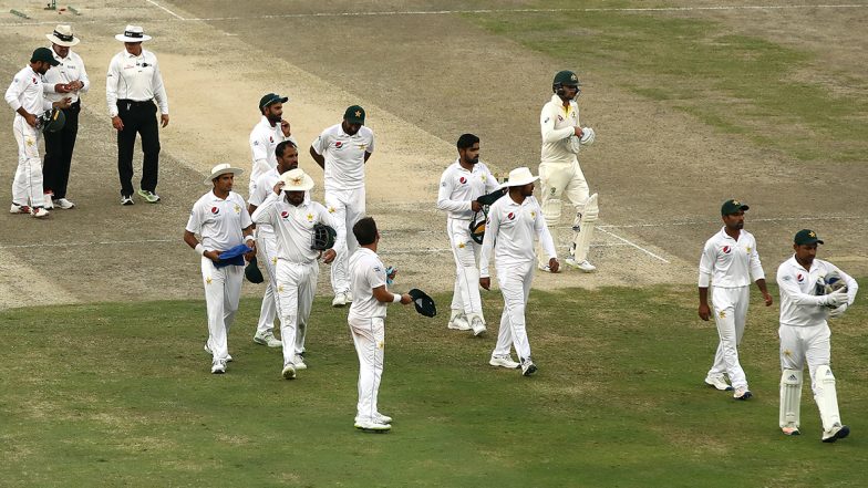 Australia vs Pakistan, 1st Test Match 2019, Day 4 Live Streaming on Sony Liv: How to Watch Free Live Telecast of AUS vs PAK on TV & Cricket Score Updates in India Online