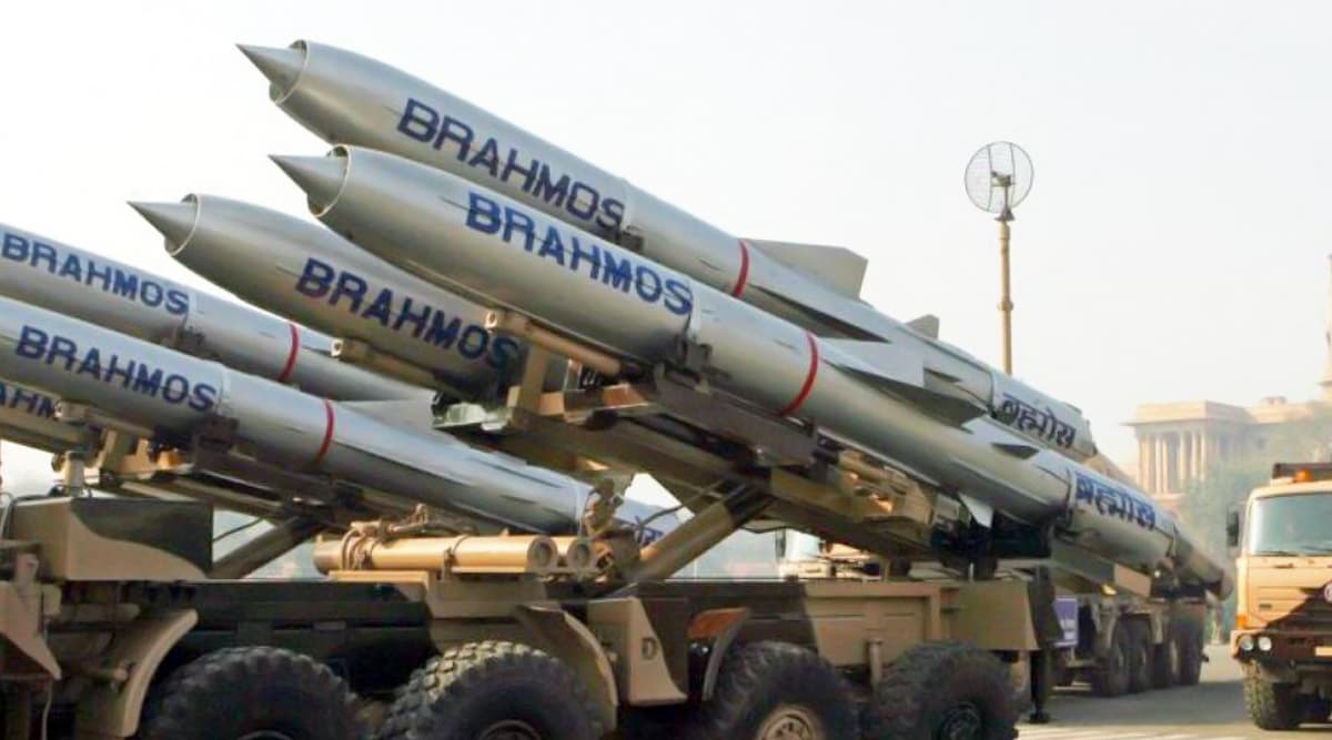 BrahMos Supersonic Cruise Missile Successfully Test-Fired by Indian Navy in Arabian Sea BrahMos Supersonic Cruise Missile Successfully Test-Fired by Indian Navy in Arabian Sea