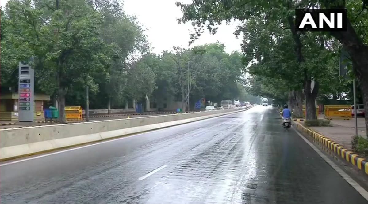Delhi: Air Quality Improve After Rain Lashes Parts of National Capital Delhi: Air Quality Improve After Rain Lashes Parts of National Capital