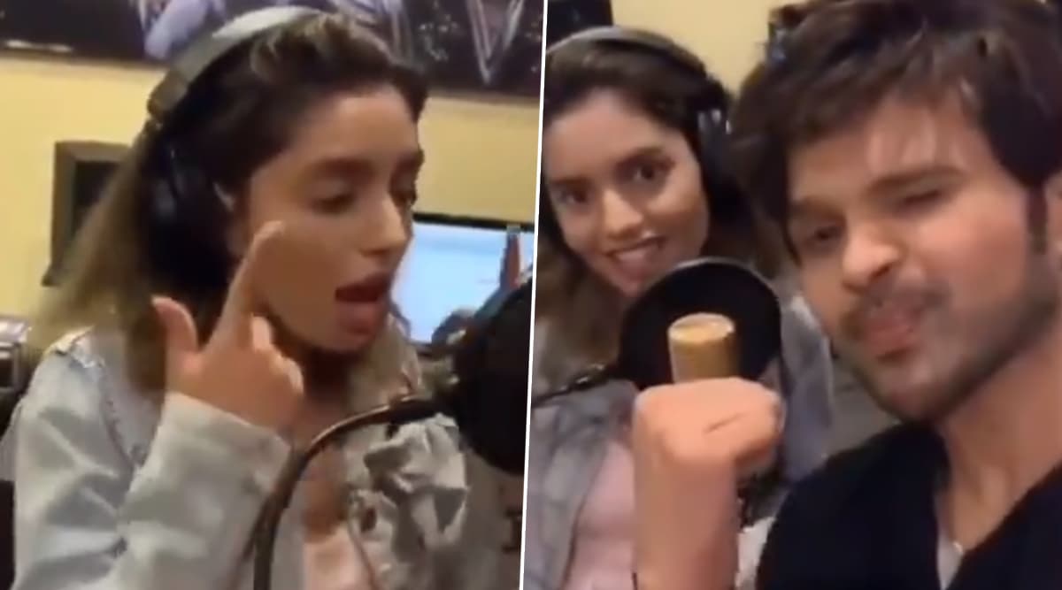 Happy Hardy and Heer: After Ranu Mondal, Himesh Reshammiya Records a New Song ‘Tik Tok’ With Kumar Sanu’s Daughter Shannon K (Watch Video) Happy Hardy and Heer: After Ranu Mondal, Himesh Reshammiya Records a New Song ‘Tik Tok’ With Kumar Sanu’s Daughter Shannon K (Watch Video)