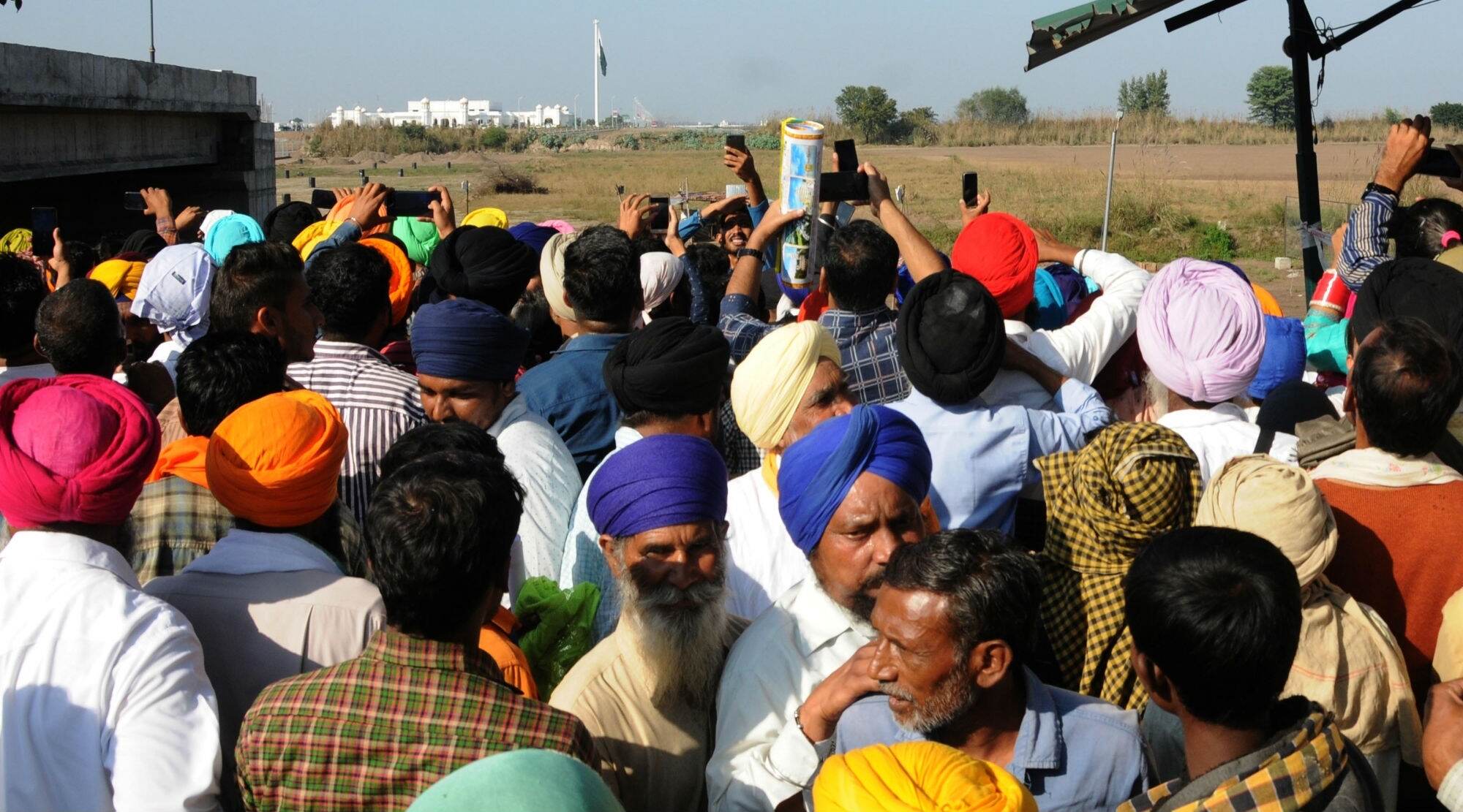 Kartarpur Corridor Inauguration: India, Pakistan Held Three Rounds of High-Level Discussions Ahead of Opening of Border Routes Kartarpur Corridor Inauguration: India, Pakistan Held Three Rounds of High-Level Discussions Ahead of Opening of Border Routes