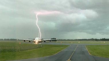 Terrifying Moment Lightning Hits Passenger Plane Coming to Land at New Zealand Airport Caught on Camera (Watch Video)