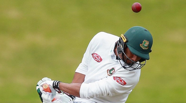 Mahmudullah Forced to Leave Field After Suffering Hamstring Injury 