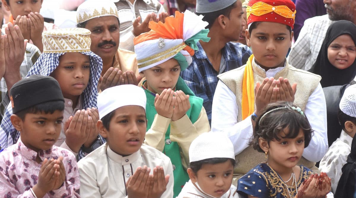 Eid-e-Milad-un-Nabi 2019: List of Mumbai Roads Shut During Mawlid Processions on Prophet Mohammed's Birthday Eid-e-Milad-un-Nabi 2019: List of Mumbai Roads Shut During Mawlid Processions on Prophet Mohammed's Birthday
