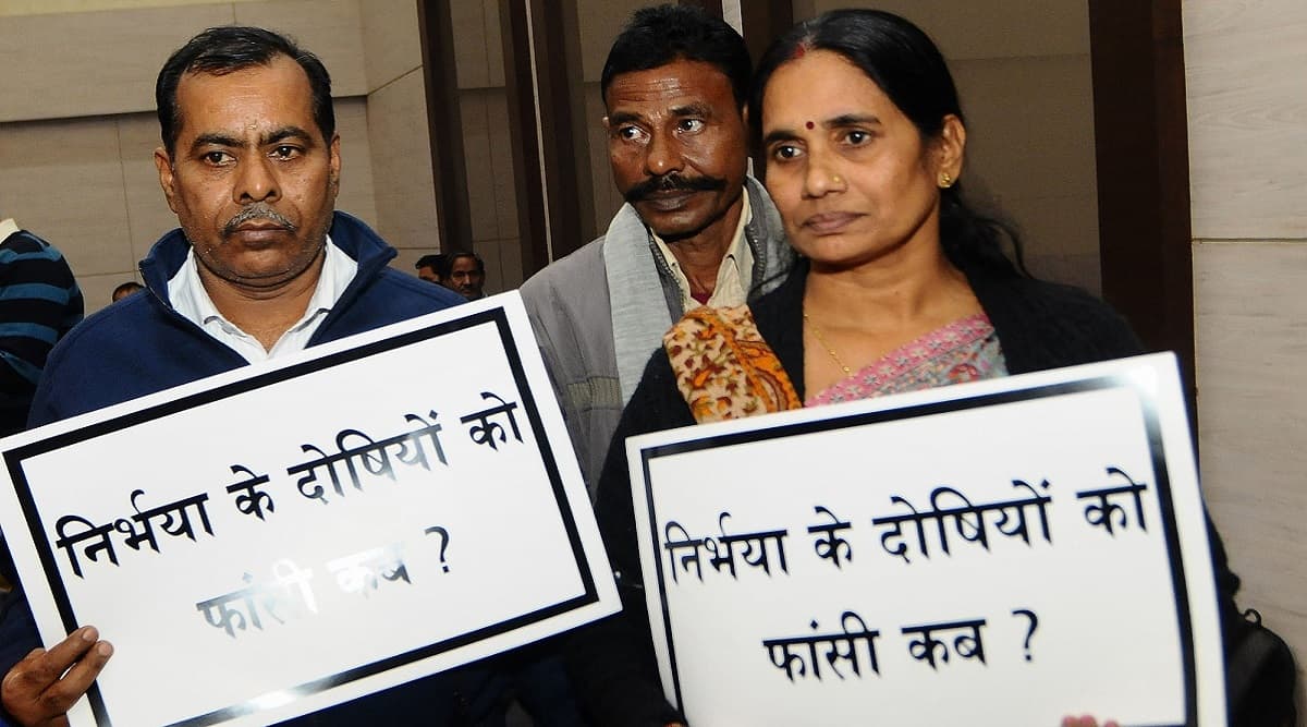 Nirbhaya Ganrape and Murder Case: Victim's Parents File Plea Before Delhi's Patiala House Court Seeking Fast-Tracking of Rapists' Execution Nirbhaya Ganrape and Murder Case: Victim's Parents File Plea Before Delhi's Patiala House Court Seeking Fast-Tracking of Rapists' Execution