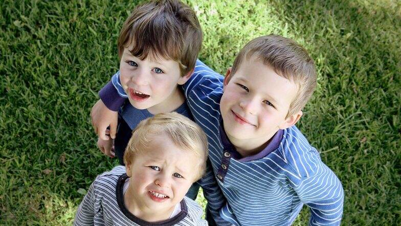 Children with Siblings Are Less Likely to Be Obese Than Single Kids Children with Siblings Are Less Likely to Be Obese Than Single Kids