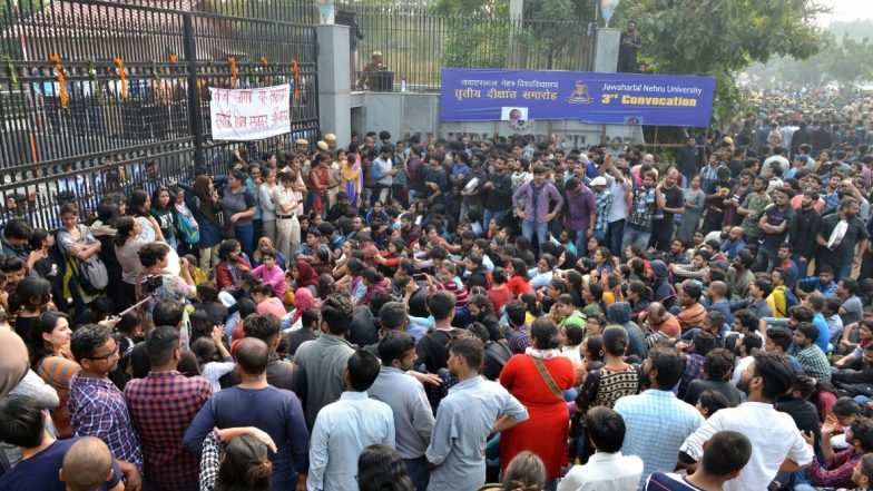 JNU Student Protests: High-Level Committee Recommends Partial Rollback of Fee Hike, Says Utility and Service Charge Can be Brought Down