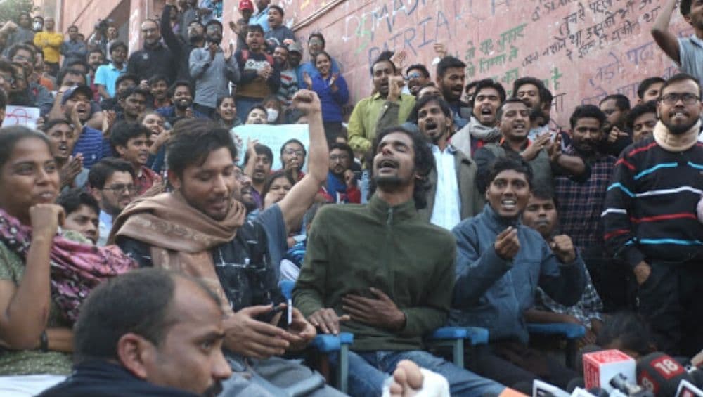 JNU Explains Rationale Behind Fee Hike, Says University Has a Deficit of Rs 45 Crores, So 'Levying Service Charge is Necessary' JNU Explains Rationale Behind Fee Hike, Says University Has a Deficit of Rs 45 Crores, So 'Levying Service Charge is Necessary'
