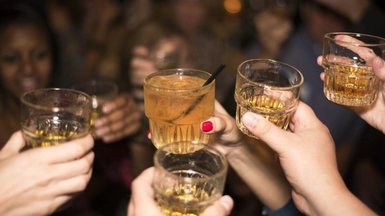 Trying To Lose Weight? 5 Things You Should Do Over the Weekend While Still Eating Out and Partying