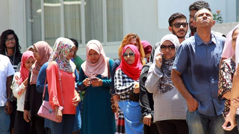Sri Lanka Presidential Elections 2019: EC Asks Women to Remove Face Covering Before Voting