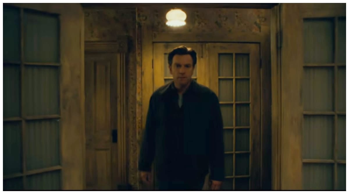 Doctor Sleep Movie Review: Critics Praise the Film for Being Loyal to Both Stephen King's Book and Stanley Kubrick's The Shining Doctor Sleep Movie Review: Critics Praise the Film for Being Loyal to Both Stephen King's Book and Stanley Kubrick's The Shining