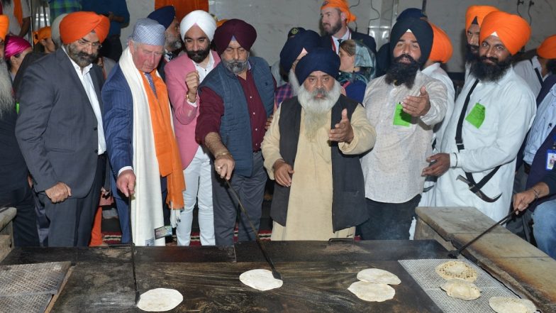 Britain’s Prince Charles Visits Bangla Sahib Gurudwara in Delhi, Tries Flipping ‘Chapati’