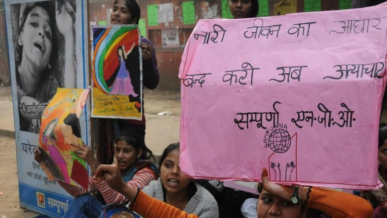 Nirbhaya Gangrape and Murder Case: Convict's Father Levels Bribery Charge Against Sole Eyewitness, Files Complaint With Delhi Police
