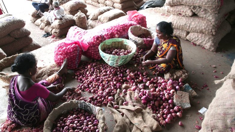 Onion Prices Inch Closer to Rs 150 Per Kg in Most States, Fresh Loads of Imported Onions From Turkey Reach Mangaluru