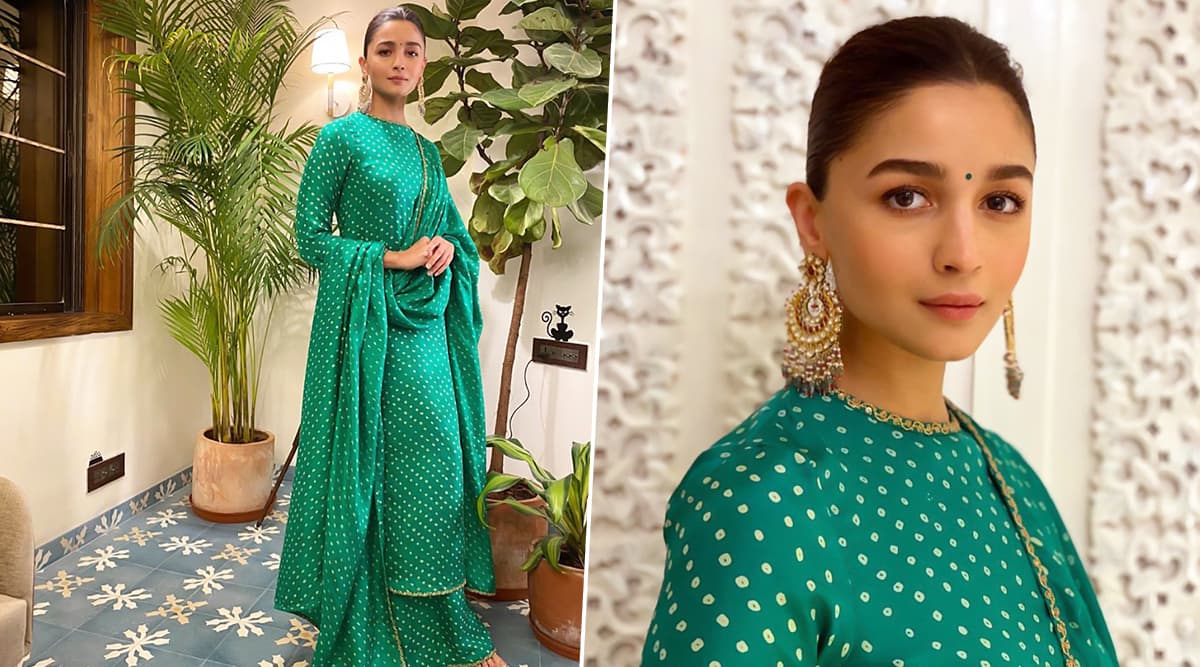 Alia bhatt hotsell sabyasachi suit