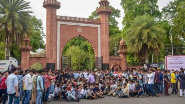 Aligarh Muslim University Students 'Expel' Vice-Chancellor Tariq Mansoor And Registrar S Abdul Hamid, Vow to Boycott All Activities Until They Vacate Post