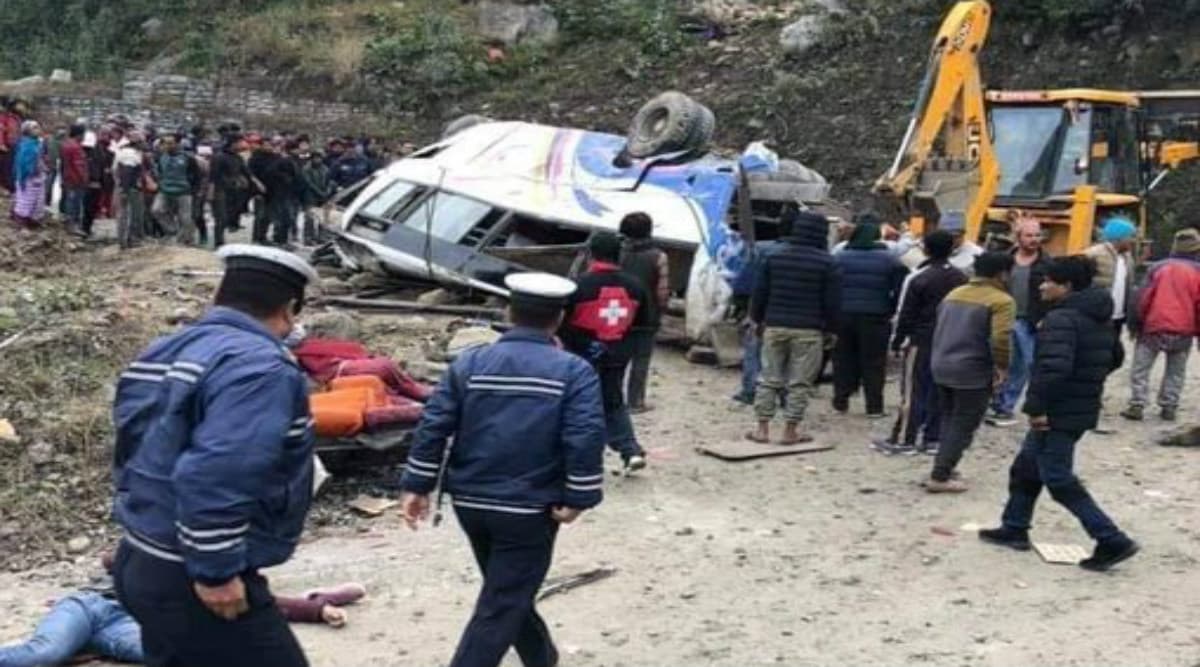 Nepal: Passenger Bus Veers off Road in Sindhupalchok District, 14 Killed, 18 Injured Nepal: Passenger Bus Veers off Road in Sindhupalchok District, 14 Killed, 18 Injured