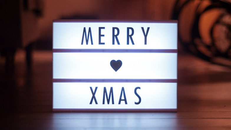 Merry Christmas 2019 Wishes and Messages: WhatsApp Stickers, GIF Image Greetings, Facebook Quotes and SMS Templates for the Holiday Season