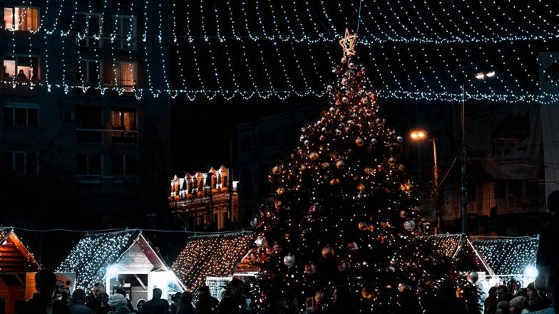 Christmas 2020: Over 100,000 New Yorkers Suffer From Power Loss Due to Storm on Christmas Morning
