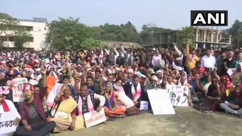 Citizenship Amendment Act Triggers Protest Across Country, Anti-CAB Supporters March Out to Streets After President’s Assent