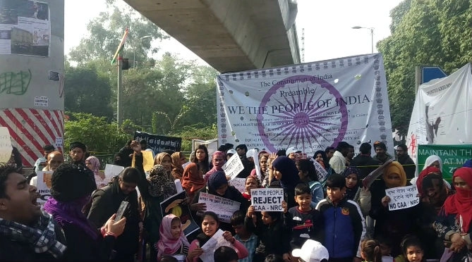 Anti-CAA Stir: Mothers, Daughters Protest Together at Jamia Millia Islamia University Campus