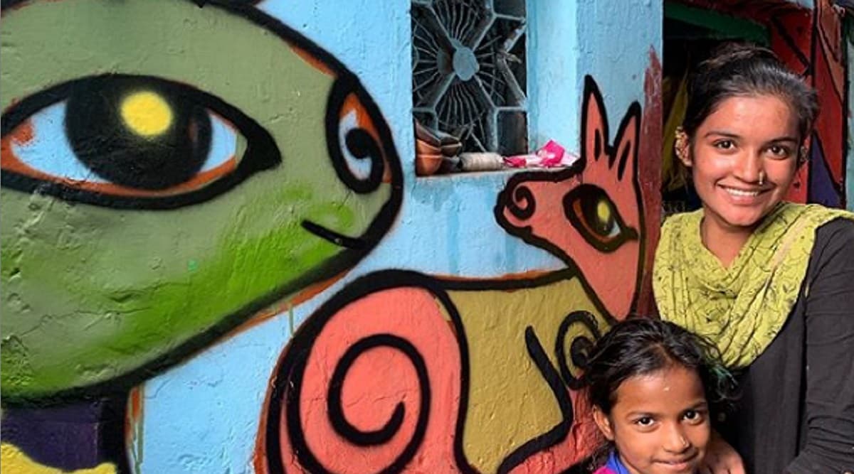 Delhi Slums Get a Rainbow Makeover Ushering Selfie Lovers (See Pictures) Delhi Slums Get a Rainbow Makeover Ushering Selfie Lovers (See Pictures)