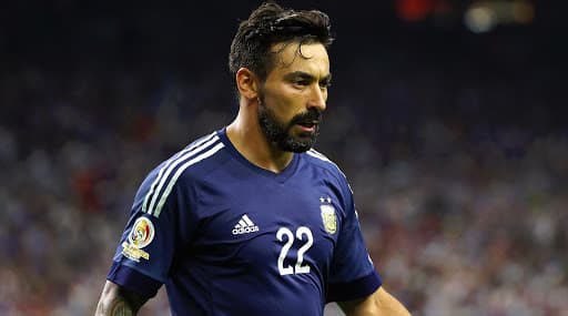 Ezequiel Lavezzi, Former Argentina and PSG Forward, Announces Retirement From Football Ezequiel Lavezzi, Former Argentina and PSG Forward, Announces Retirement From Football