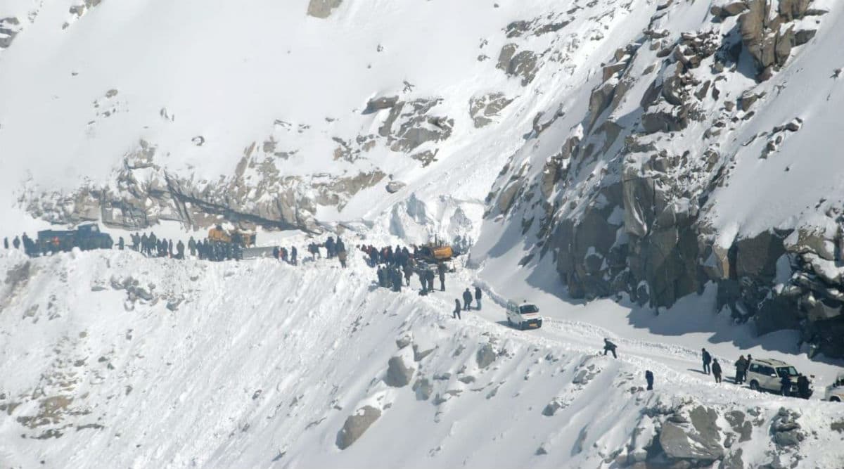 Avalanche in Val Senales of Italian Alps Kill Woman 2 