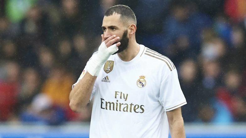 Karim Benzema First Accuses Vinicius Junior of 'Playing Against Real Madrid' During UCL Clash 2020-21 vs Borussia Monchengladbach, Frenchman Later Reportedly Apologies to 20-Year-Old (Watch Video)