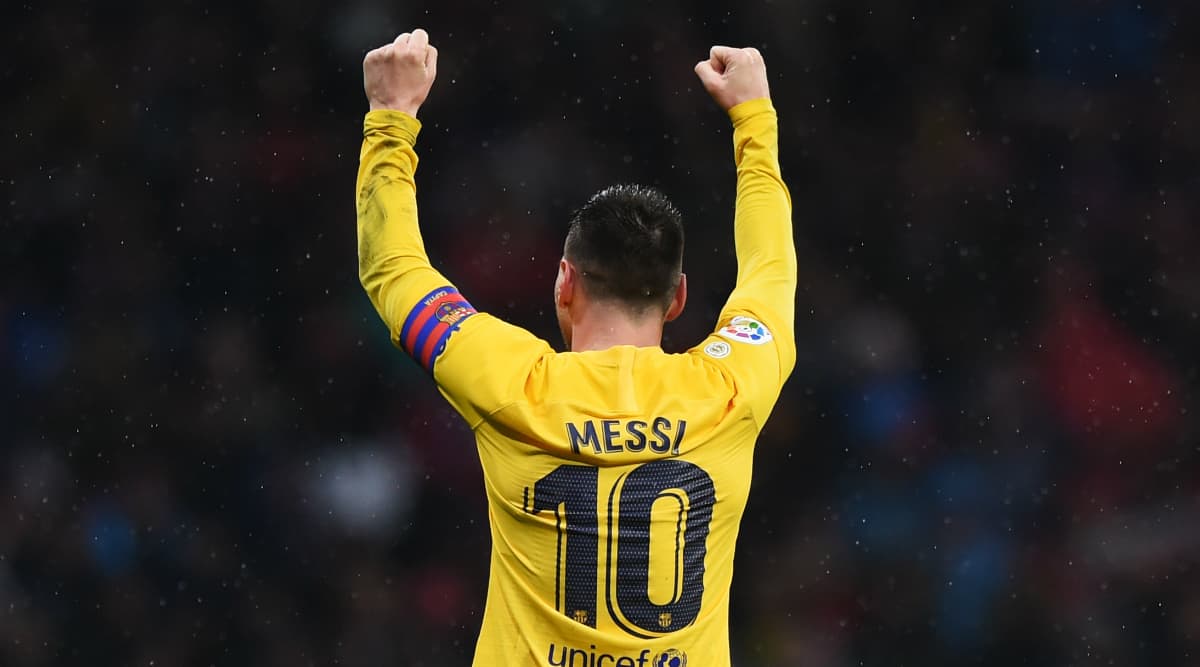 Messi spills the beans on Barcelona No 10 jersey - Rediff.com