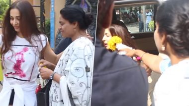 Malaika Arora Gets Pissed as a Flower Vendor Sells Gajra to Her by Saying ‘Arbaaz Ji Ki Taraf Se’ (Watch Video)