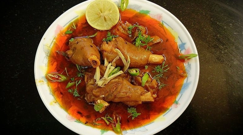 Why Mutton Paya Soup Should Be Tried in Winter?