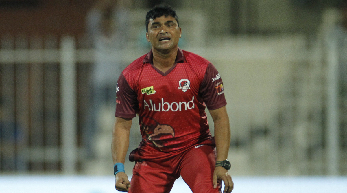 Cricket News Pravin Tambe, 48, Ineligible To Play For KKR in IPL 2020 After Having Featured in T10 League Report 🏏 LatestLY