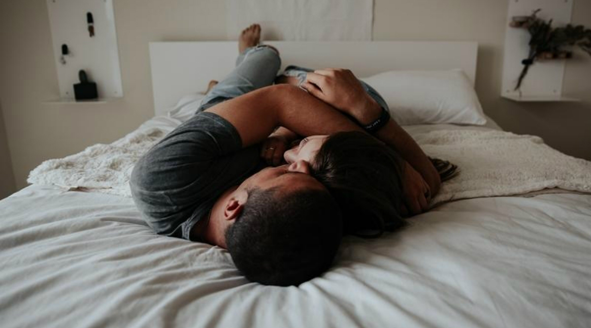 From Spanking To French Kiss, 5 HOTTEST Things to Do to Your Girlfriend While Cuddling To Turn Her On 🤝 LatestLY picture