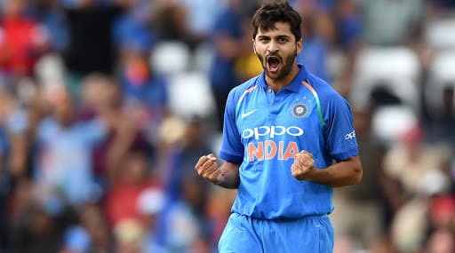 Shardul Thakur’s Unexpected Cameo Helps India Register Four-Wicket Victory Against West Indies in 3rd ODI 2019, Twitterati Go Frenzy to Hail the Pacer