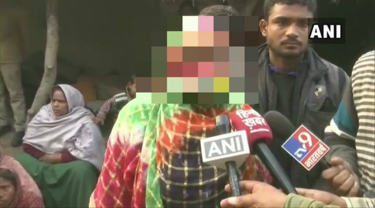 Unnao Rape Victim's Sister Says Family Won't Perform Last Rites Unless CM Yogi Adityanath Reaches Her Village Unnao Rape Victim's Sister Says Family Won't Perform Last Rites Unless CM Yogi Adityanath Reaches Her Village