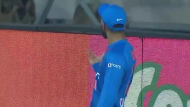 Virat Kohli Lashes Out at Spectators for Chanting MS Dhoni After Rishabh Pant Drops Evin Lewis' Catch During India vs West Indies 2nd T20I 2019 (Watch Video)