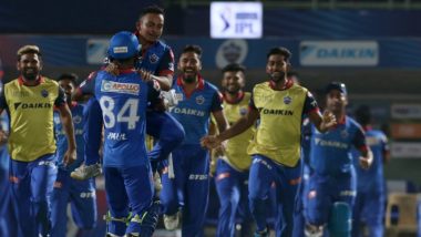 IPL 2020: Delhi Capitals Fans Hopeful of Winning Maiden Trophy, Trend #DelhiCapitals on Twitter; Check Funny Memes and Jokes