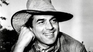 Dharmendra Birthday Special: 10 Evergreen Movies Of This Prolific Actor That Prove He Is Also Naram Dharam