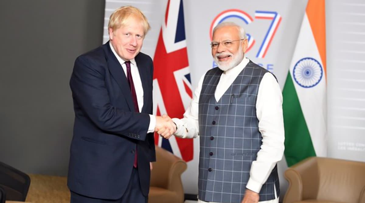 PM Narendra Modi Congratulates UK PM Boris Johnson for Returning to Power With Thumping Majority in UK General Elections 2019 PM Narendra Modi Congratulates UK PM Boris Johnson for Returning to Power With Thumping Majority in UK General Elections 2019