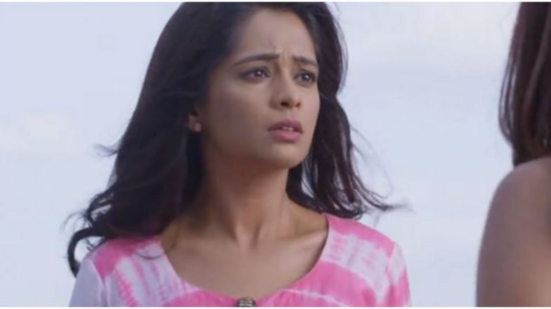 Kumkum Bhagya 12 December 2019 Written Update Full Episode: Ranbir Reaches the Goons' Den in Search of Prachi Who Escapes Before His Arrival
