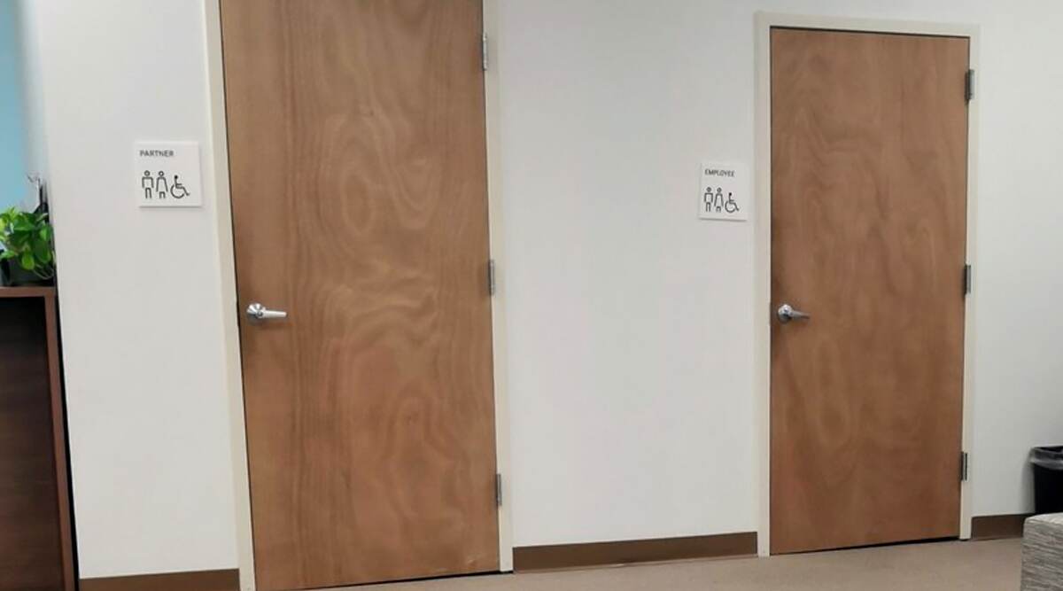 Uber Separates Bathrooms for Drivers and Employees! Viral Tweet Showing Company’s Corporate Division Angers Netizens (View Pics) Uber Separates Bathrooms for Drivers and Employees! Viral Tweet Showing Company’s Corporate Division Angers Netizens (View Pics)