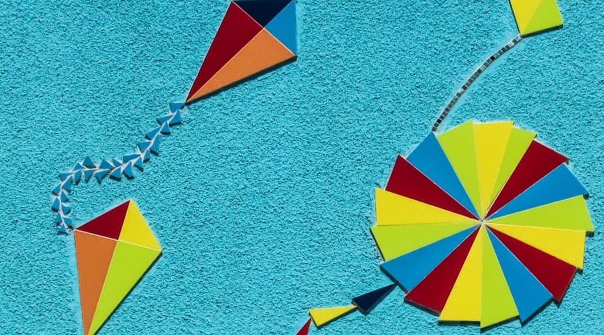 Makar Sankranti 2020: Easy Ways to Make Kites or Patang at Home to Fly On The Harvest Festival; Check Out DIY Videos Makar Sankranti 2020: Easy Ways to Make Kites or Patang at Home to Fly On The Harvest Festival; Check Out DIY Videos