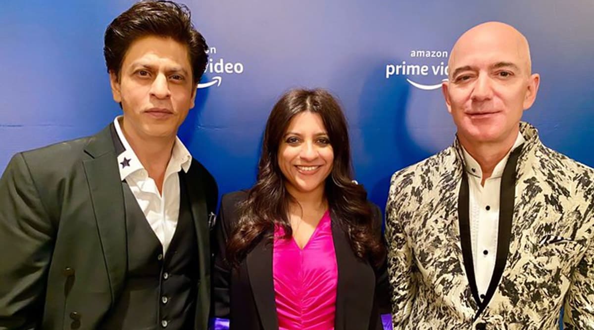 Shah Rukh Khan Meets Amazon CEO Jeff Bezos During his India Visit and Teaches him his Iconic Don Dialogue (Watch Video) Shah Rukh Khan Meets Amazon CEO Jeff Bezos During his India Visit and Teaches him his Iconic Don Dialogue (Watch Video)