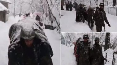 Indian Army Personnel of Chinar Corps Walk Through Heavy Snow to Evacuate Critically Ill 75-Year-Old Man And Take Him to Hospital in Jammu and Kashmir (Watch Video)