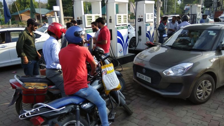 Fuel Rates in India on January 24, 2020: Petrol Price Cut to Rs 80.03/Litre in Mumbai, Rs 74.43/ Litre in Delhi; Check Petrol And Diesel Prices in Metro Cities